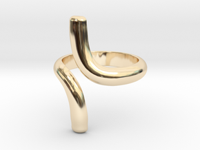 Twisting Ring in 14k Gold Plated Brass