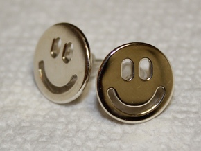 Smiley Earrings in Fine Detail Polished Silver