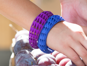 Bracelet Triangulado (sz M/L) in Purple Processed Versatile Plastic