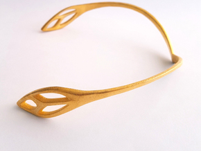 FLOS Choker. Smooth Elegance in Polished Gold Steel: Small