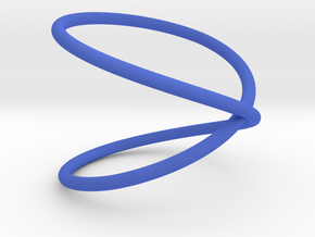 Unknot with a half twist in Blue Processed Versatile Plastic