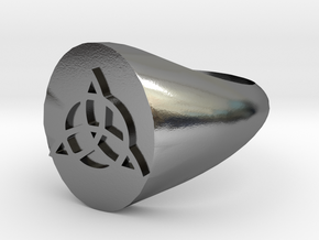 Triquetra Ring size Y/12 in Polished Silver