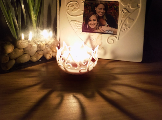 Hedera Tealight Holder- Small in White Natural Versatile Plastic