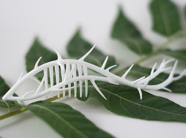 Thorn Comb in White Natural Versatile Plastic