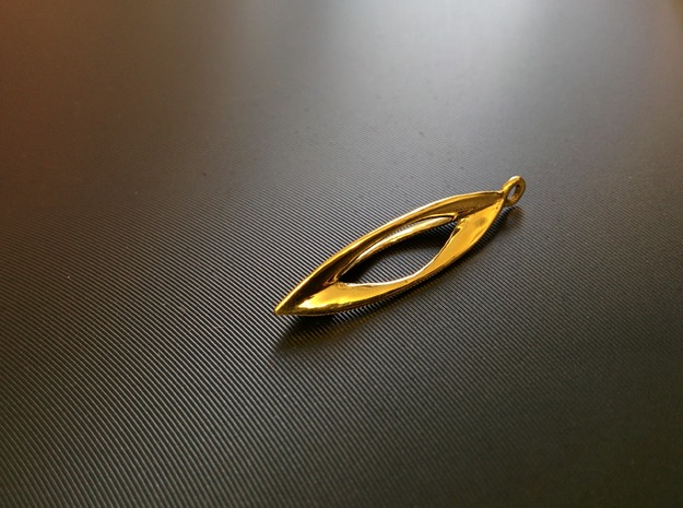 Leaf earrings in Polished Brass