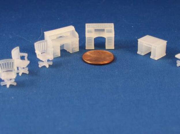 Rolltop And Chair HO Scale in Smooth Fine Detail Plastic