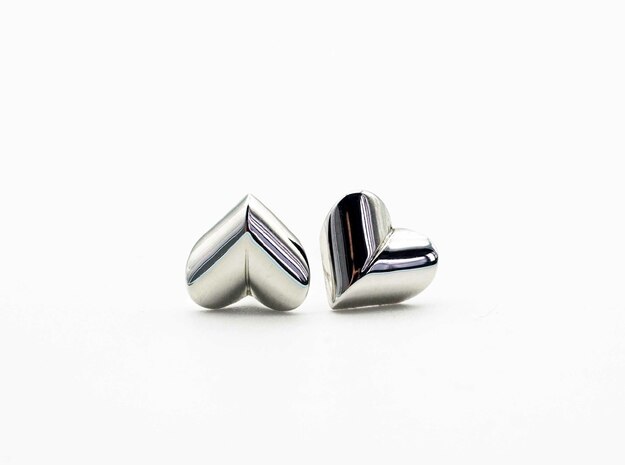 Heartpeach Earrings in Fine Detail Polished Silver