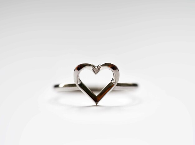 Heartstrings Ring (US 6) in Fine Detail Polished Silver