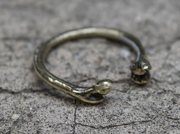Bone adjustable Ring (Woman size) in Polished Brass