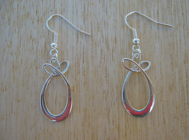 Oval With Bow Earrings in Polished Silver