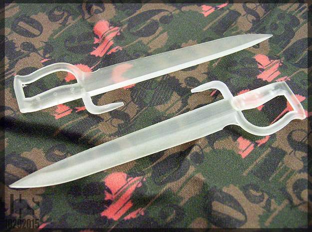 1:6 Butterfly Swords 1 pair in Tan Fine Detail Plastic