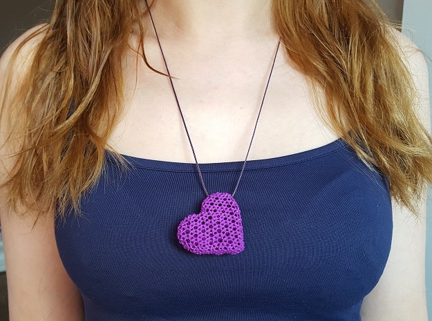 Knots Heart pendand in Purple Processed Versatile Plastic