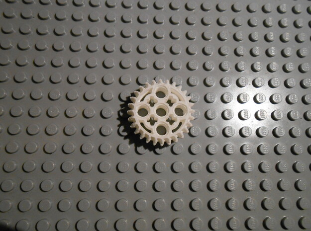 LEGO®-compatible 28-tooth bevel gear with pinhole