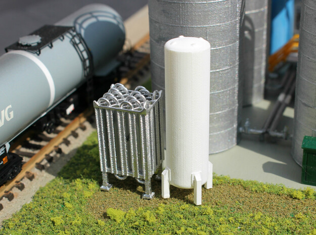 N Scale Cryogenic Vaporizer + Tank 38mm in Tan Fine Detail Plastic