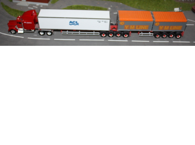 000436 Australia super B Train Container in White Natural Versatile Plastic: 1:87 - HO