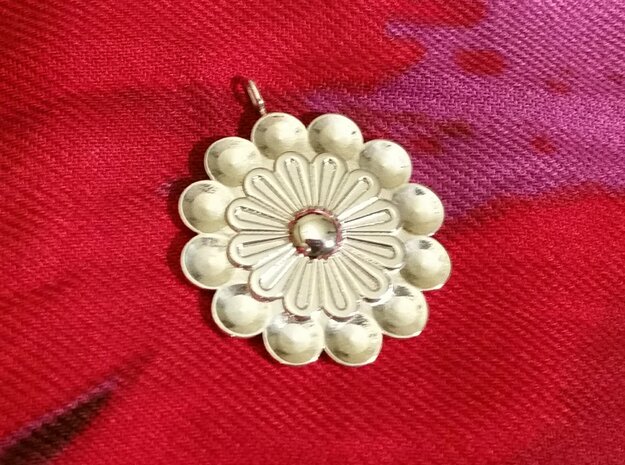 Minoan Flower Pendent 2 Model A in Polished Silver
