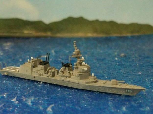 1/2000 JS Akizuki-class destroyer in Tan Fine Detail Plastic