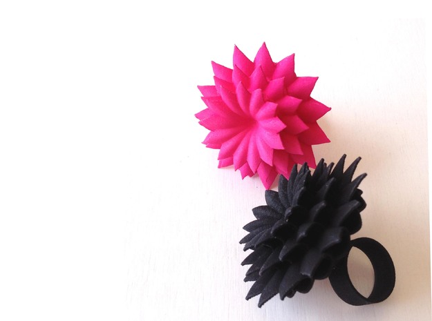 Big Bloom Ring Size 8 in Black Natural Versatile Plastic