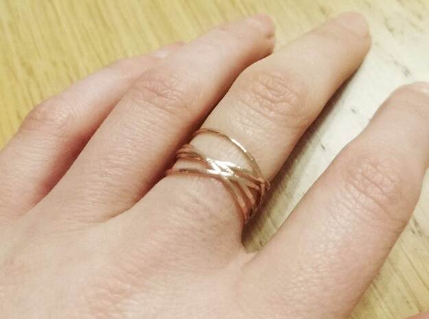 Ring 'Interconnected' / size 6 in Natural Bronze