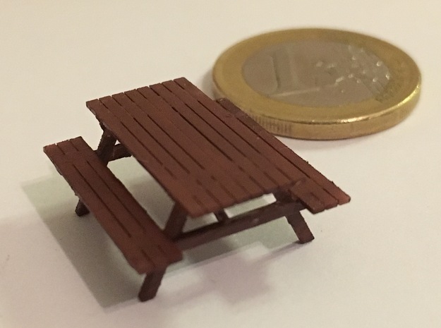 Picnic Table H0 scale (1/87) in Tan Fine Detail Plastic