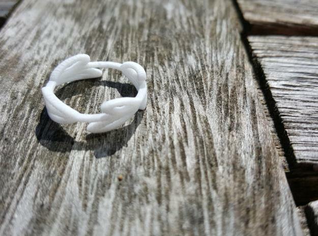 8 Leaf Ring in White Natural Versatile Plastic: 6 / 51.5