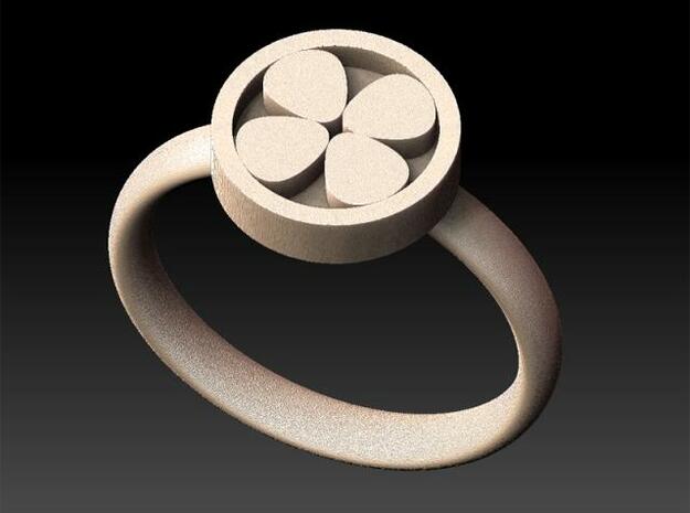 Clover Ring in White Natural Versatile Plastic