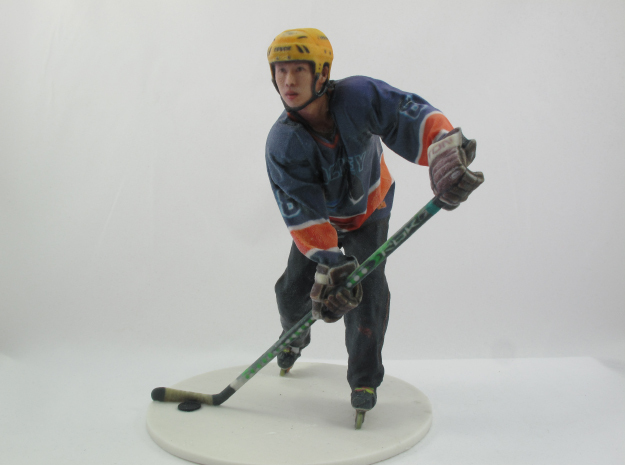 Scanned Hockey Player -13CM High in Full Color Sandstone