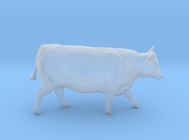1/64 Yearling Heifer 02 in Smooth Fine Detail Plastic