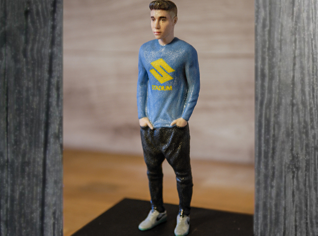Justin Bieber Figure 1:9 in Full Color Sandstone