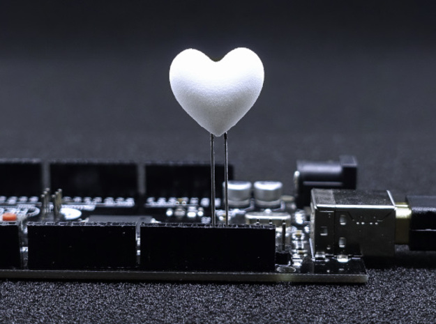LED shade (Heart) in White Natural Versatile Plastic