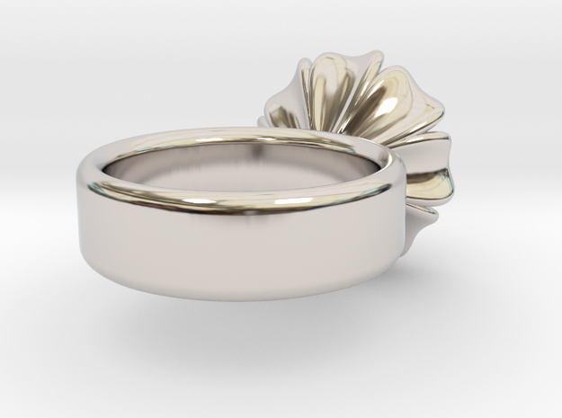Flower Ring in Rhodium Plated Brass
