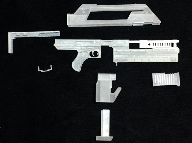 1/10 scale Pulse Rifle for 7” action figures in Clear Ultra Fine Detail Plastic
