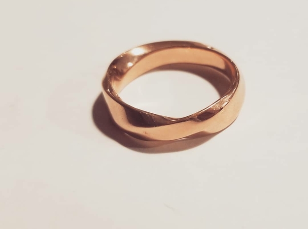 Möbius Ring in 14k Gold Plated Brass