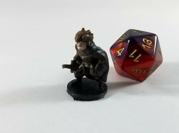 Halfling Master Thief in Tan Fine Detail Plastic