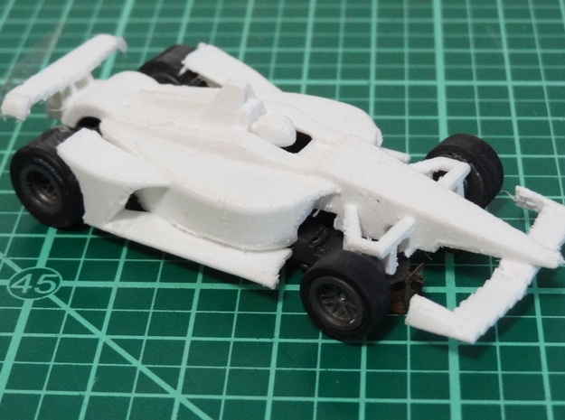 HO 2018 Oval Indy Car in White Processed Versatile Plastic