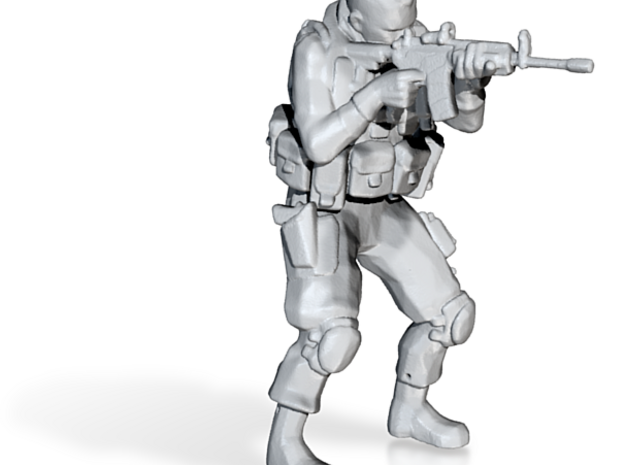 Modern Soldier Shooting Esc: 1/72 in Tan Fine Detail Plastic