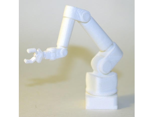 1:18 Scale Robotic Manipulator Arm (Articulated) in White Natural Versatile Plastic