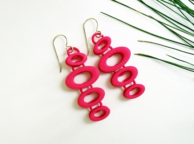 Linked Oval Dangle Earrings in Pink Processed Versatile Plastic