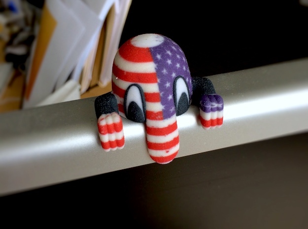 Kilroy Desk Toy: USA in Full Color Sandstone