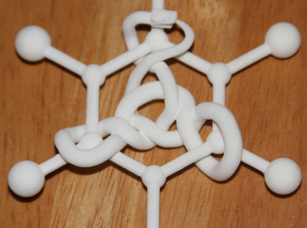 Kekule Celtic Knot in White Natural Versatile Plastic