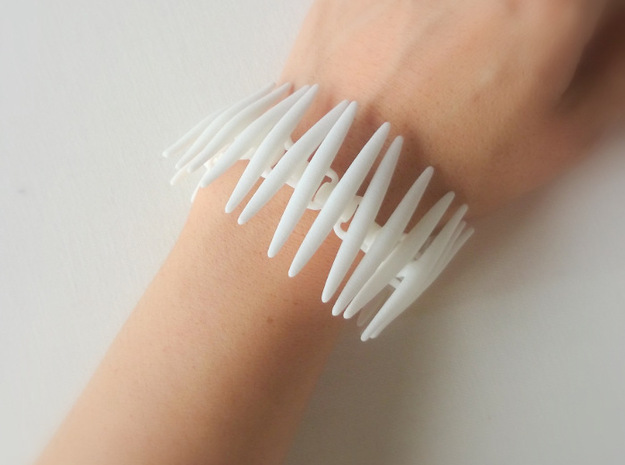 CATAMARAN Bracelet in White Processed Versatile Plastic