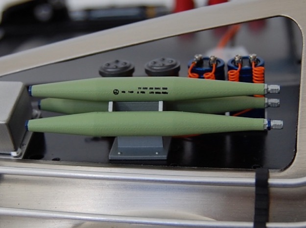 1:8 BTTF DeLorean green tubes in Tan Fine Detail Plastic
