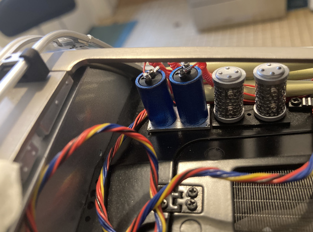 1:8 Eaglemoss Delorean Blue + red capacitor in Tan Fine Detail Plastic