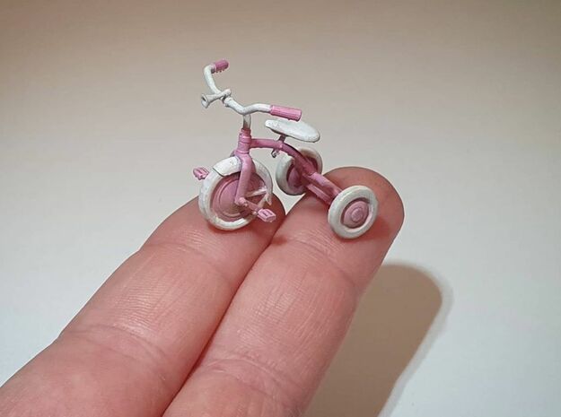 Tricycle 01. 1:24 Scale (x2 Units) in Smooth Fine Detail Plastic