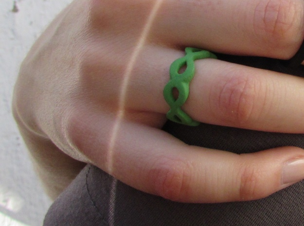 Infinit ring 05 in Green Processed Versatile Plastic: Small