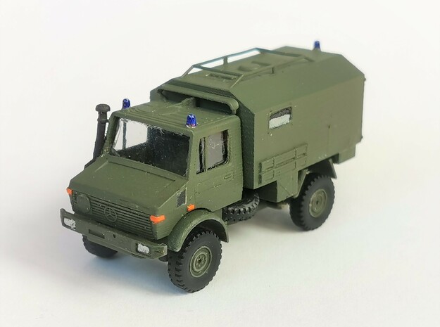 Unimog U1300L Ambulance (KrKw) 1/120 TT-Scale in Tan Fine Detail Plastic