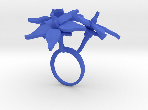 Ring with three large flowers of the Tomato in Blue Processed Versatile Plastic: 7.25 / 54.625