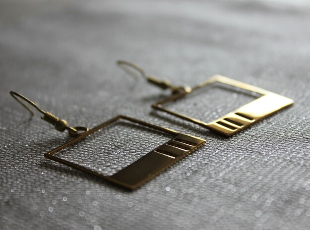 Claire Earrings in Polished Brass