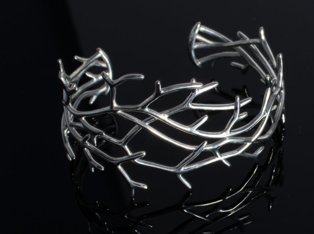 Cuff of the Elf Queen (Size Small *VERY delicate*) in Polished Silver