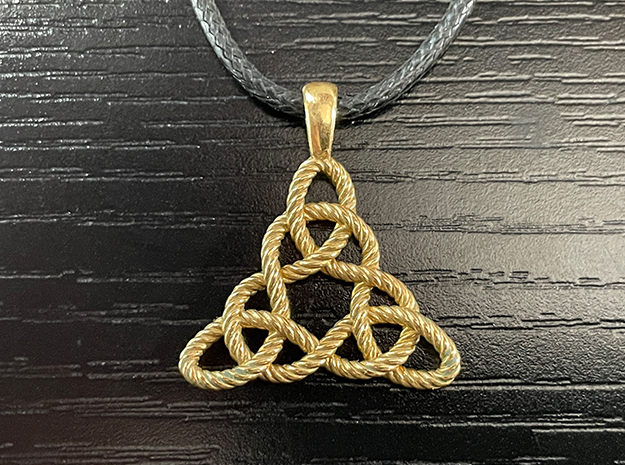 Trinity Knot Tangled Pendant in Polished Brass